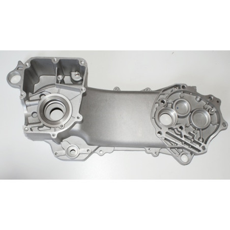KARTER ŚRODKOWY SILNIKA - GŁÓWNY 4T GY6 139QMB- 46CM